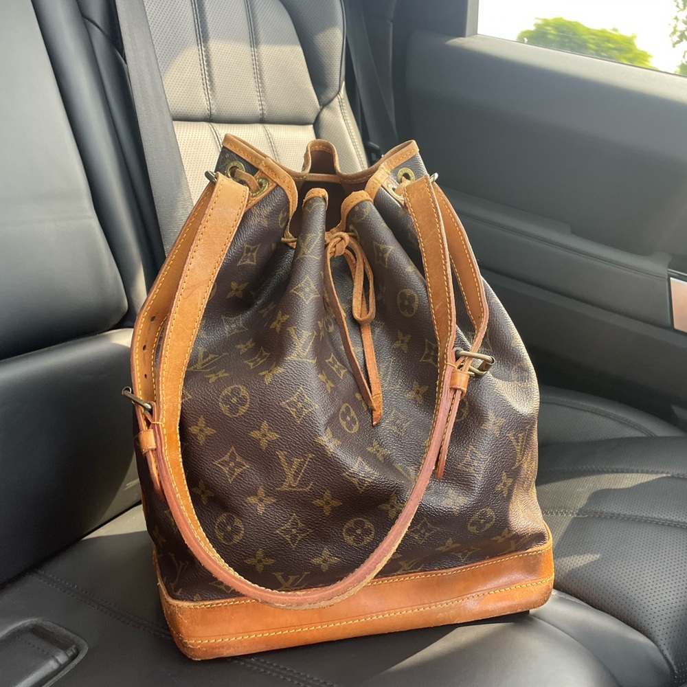 Authentic Louis Vuitton Noe handbag